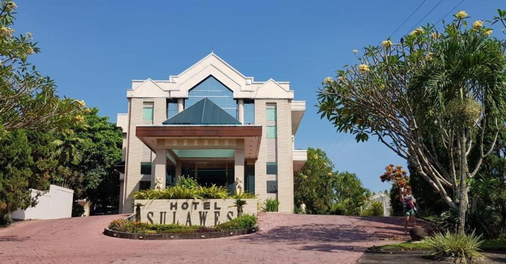 Hotel Sulawesi Jembel Zewnętrze zdjęcie